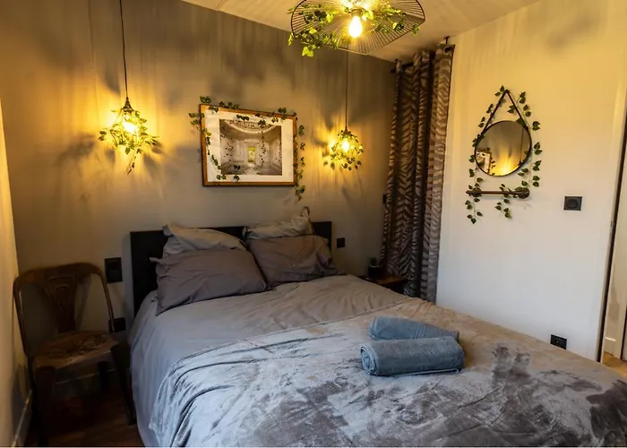 SUITE INDUS - JARDIN avec JACUZZI et PARKING - Le Manoir aux Pommes