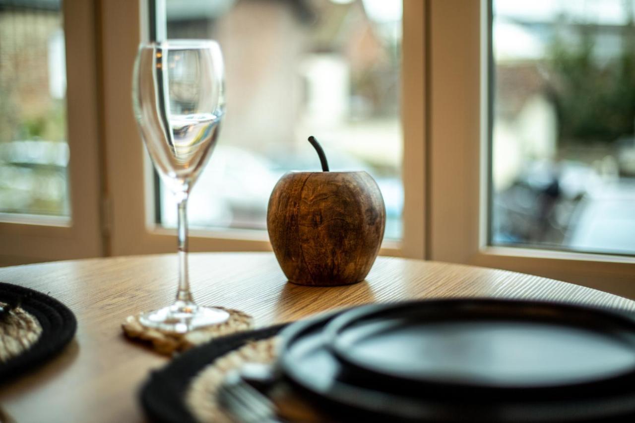 Indus - Jardin, Netflix Et Parking - Le Manoir Aux Pommes *